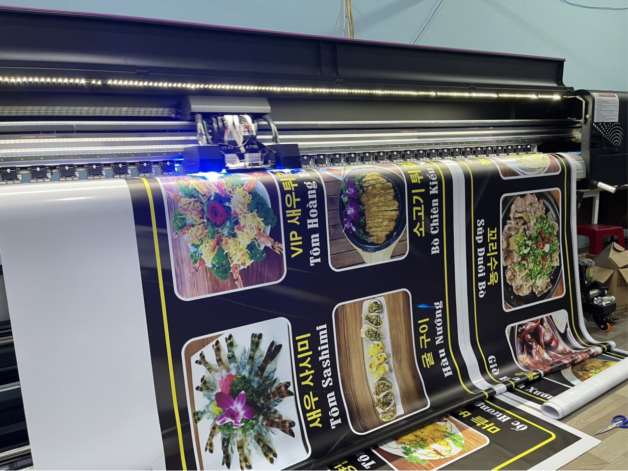 IN UV TRÊN BẠT KHÔNG GÂN 3M