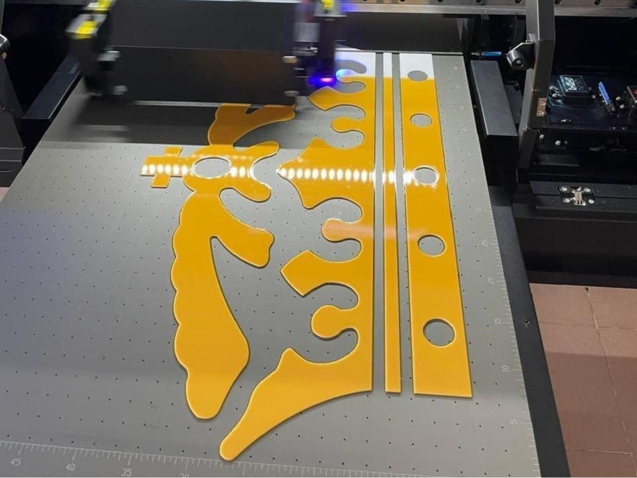 IN UV PHẲNG TRỰC TIẾP LÊN MICA