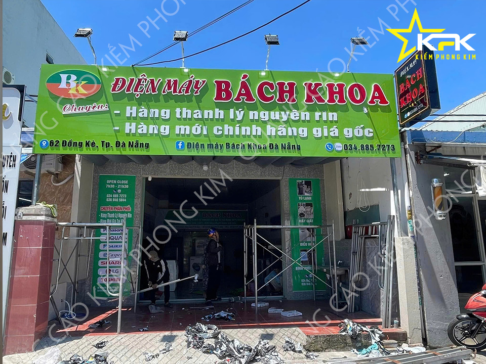 LẮP ĐẶT BẢNG HIỆU ALU TẠI ĐIỆN MÁY BÁCH KHOA 