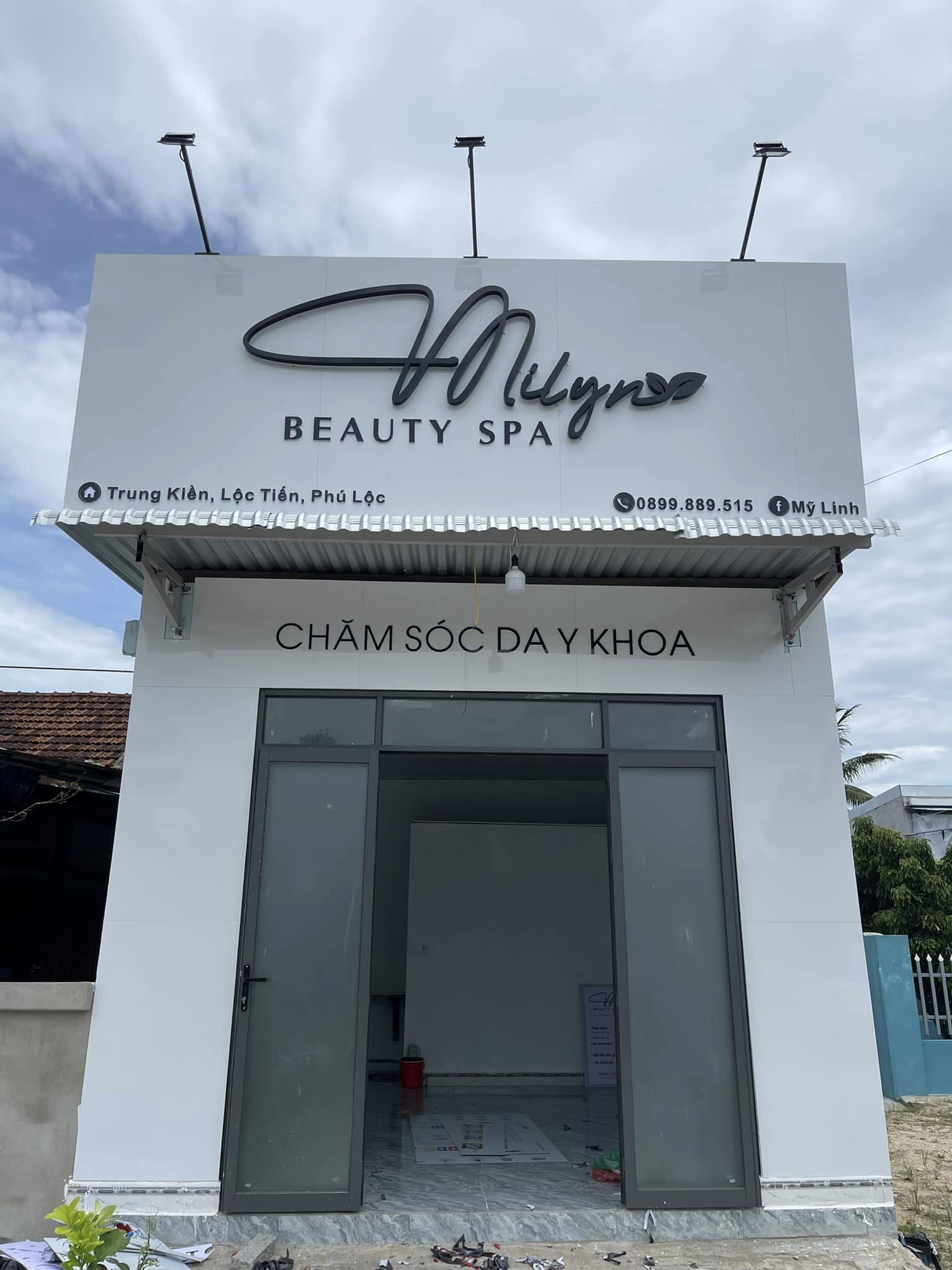 THI CÔNG LẮP ĐẶT MẶT TIỀN BẢNG HIỆU TẠI HUẾ